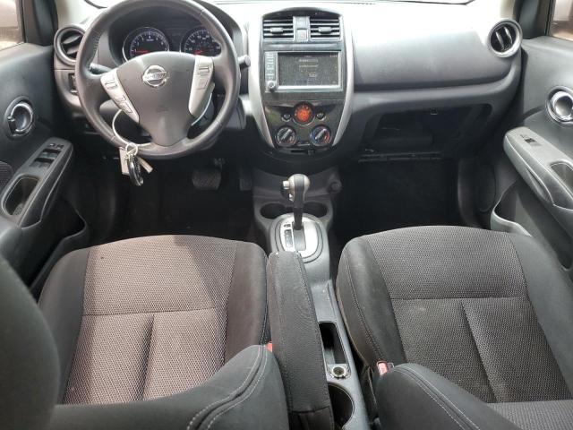  NISSAN VERSA 2019 Srebrny