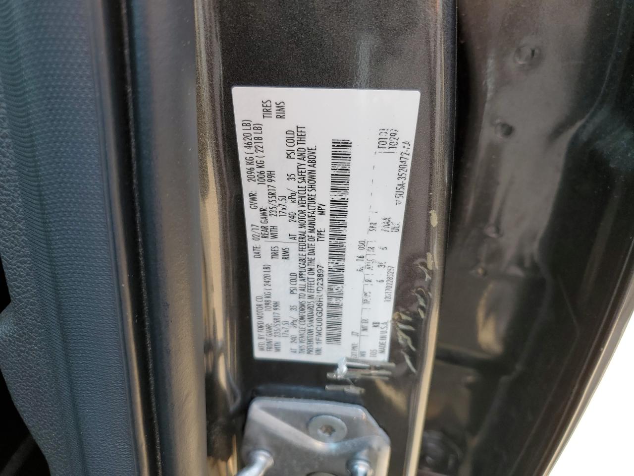 1FMCU0GD6HUD23897 2017 Ford Escape Se