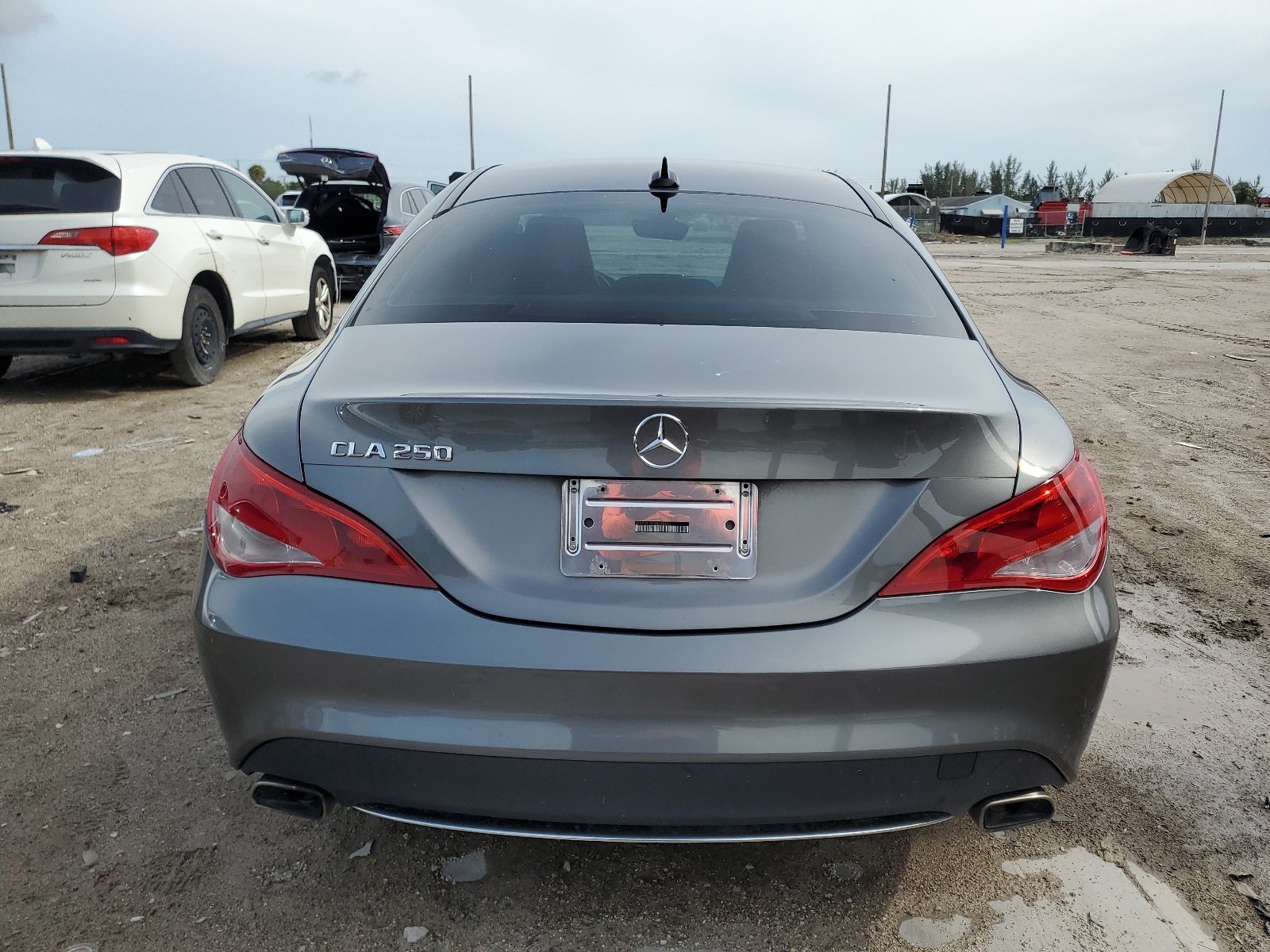 2014 Mercedes-Benz Cla 250 vin: WDDSJ4EB2EN031483