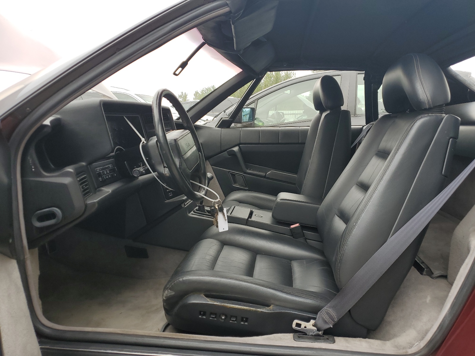 1G6VS338XLU127017 1990 Cadillac Allante