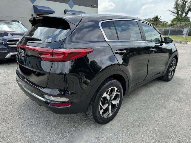  KIA SPORTAGE 2021 Czarny