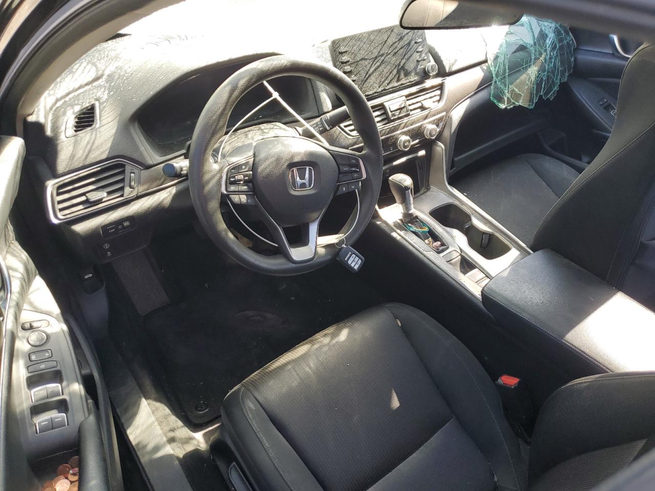 1HGCV1F10JA075119 2018 Honda Accord Lx