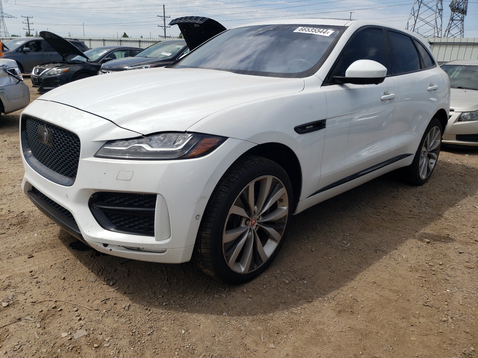 2017 Jaguar F-Pace R - Sport vin: SADCL2BV8HA493722