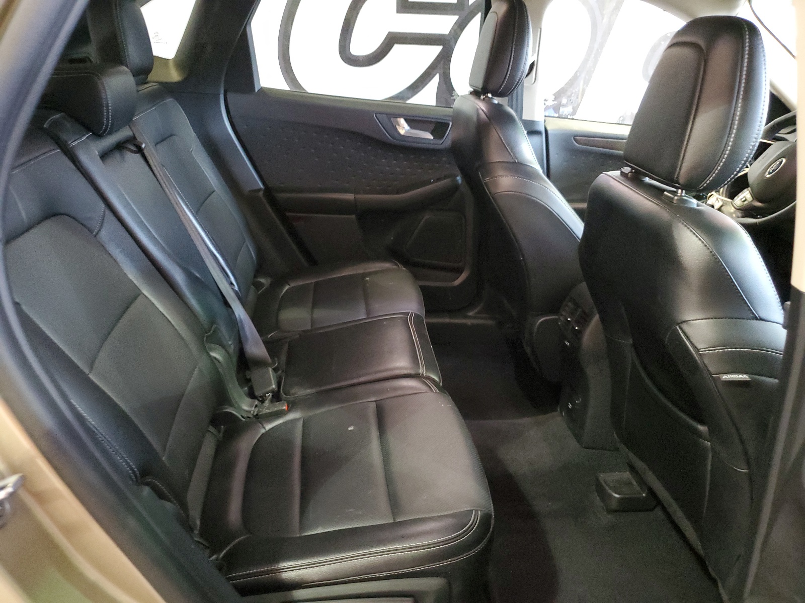 1FMCU9J91LUA39210 2020 Ford Escape Titanium