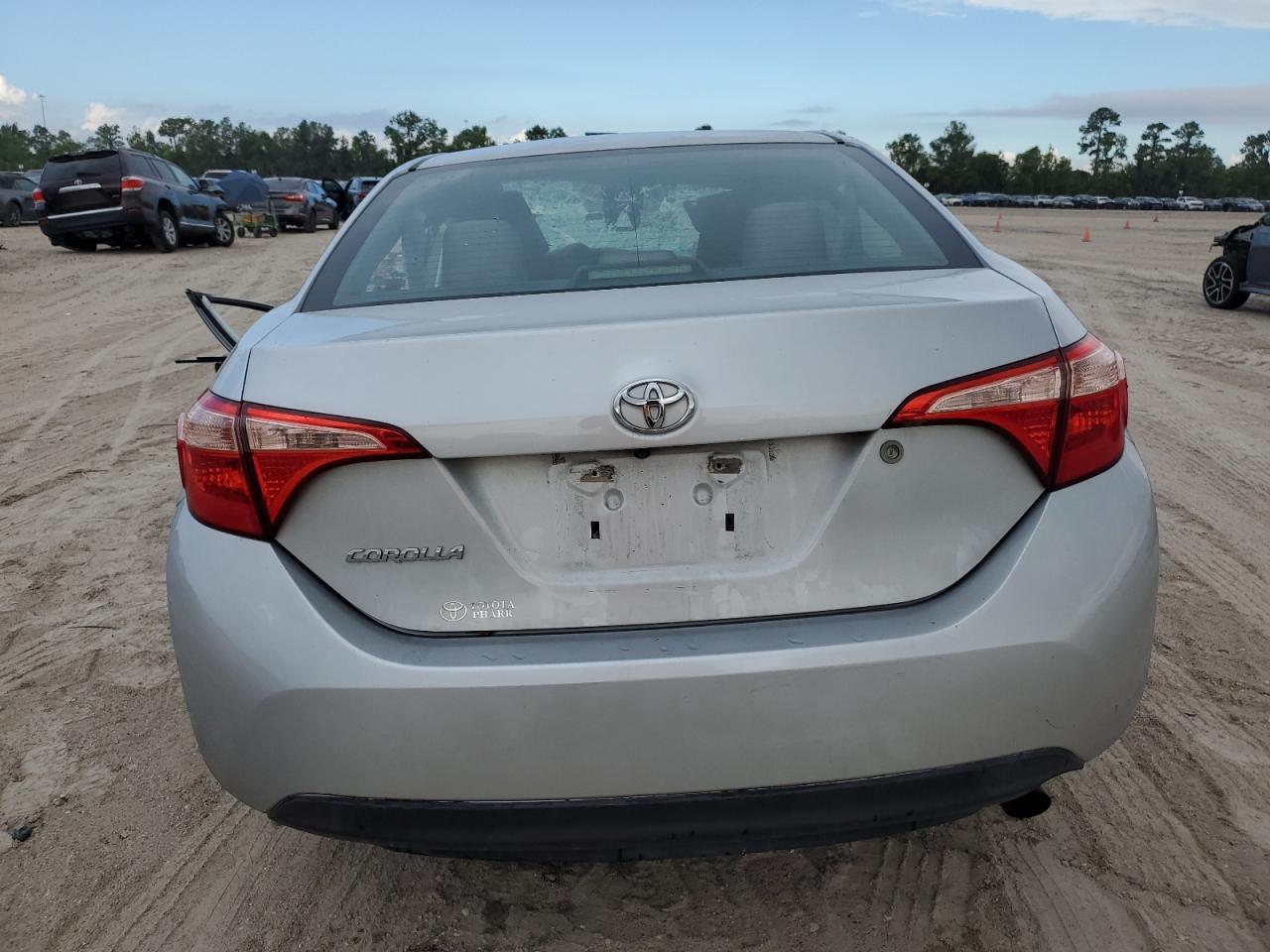 VIN 5YFBURHE6HP577845 2017 TOYOTA COROLLA no.6