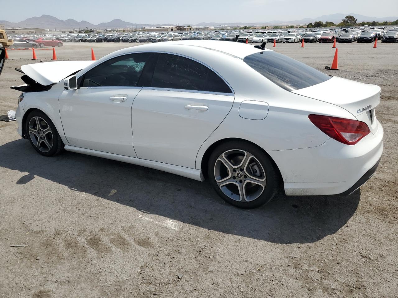 WDDSJ4EB7KN740065 2019 MERCEDES-BENZ CLA CLASS - Image 2