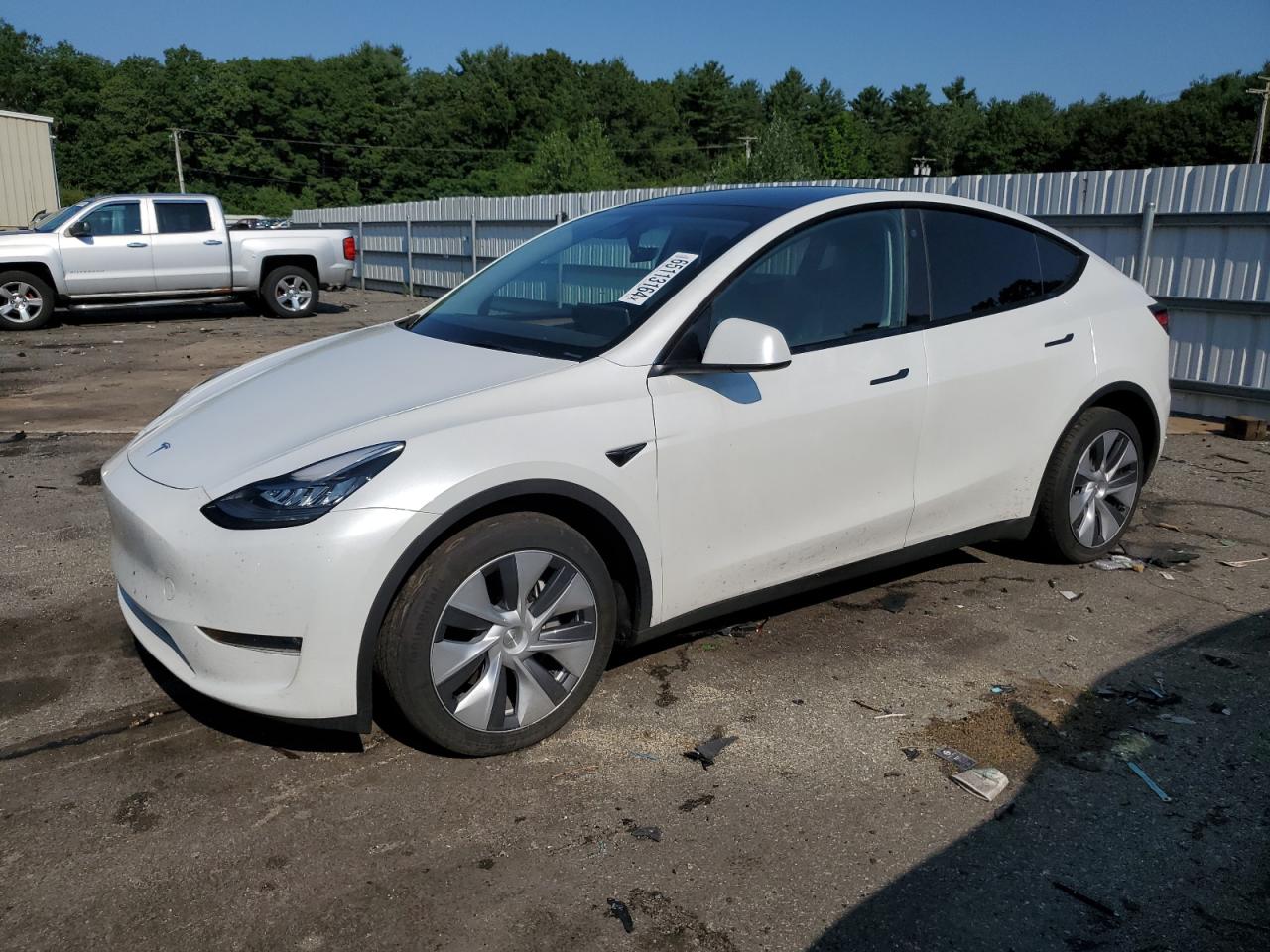 7SAYGDEE7PA094688 Tesla Model Y 