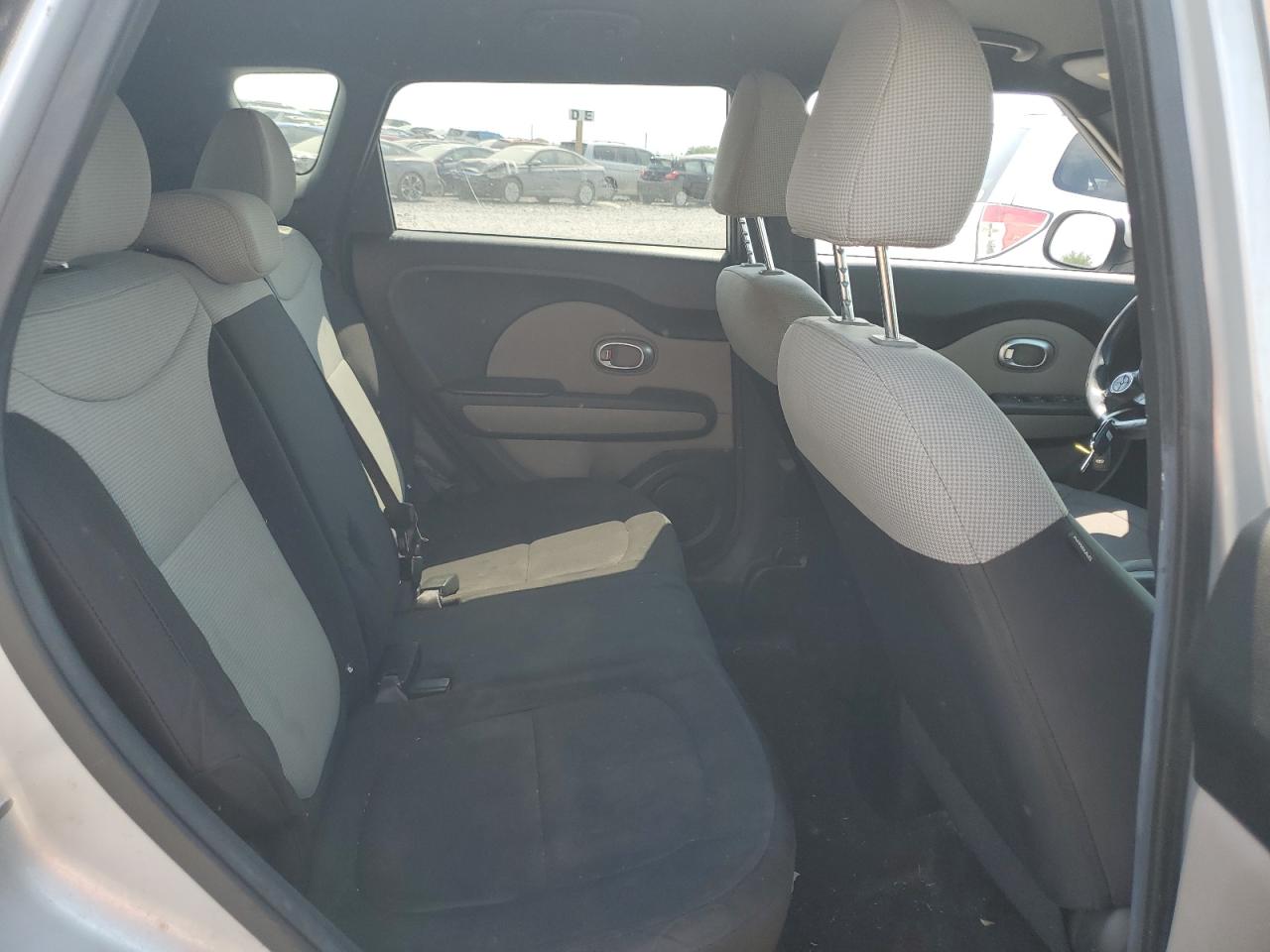 2015 Kia Soul VIN: KNDJN2A29F7811233 Lot: 67736144