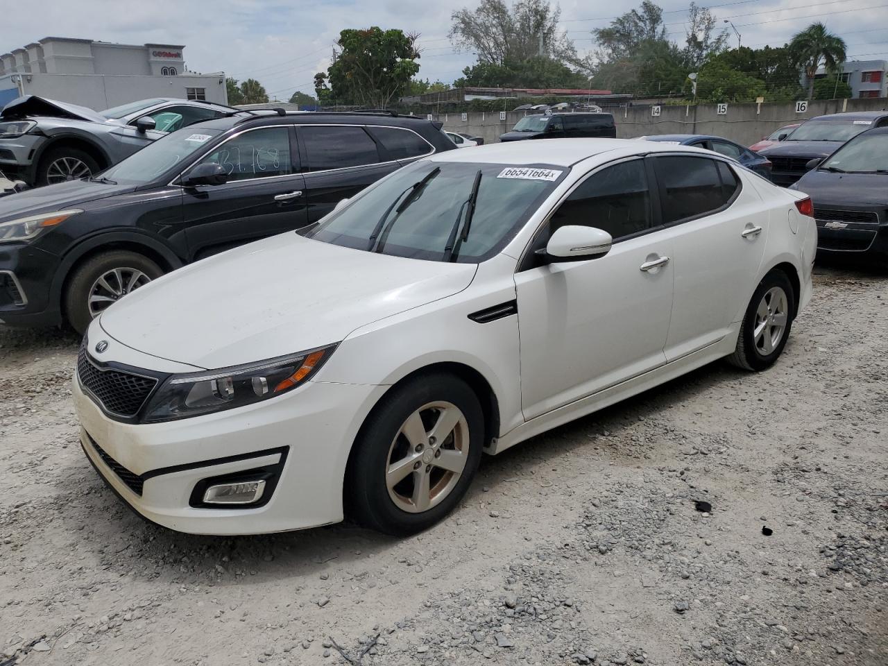 KNAGM4A7XF5661095 2015 KIA OPTIMA - Image 1