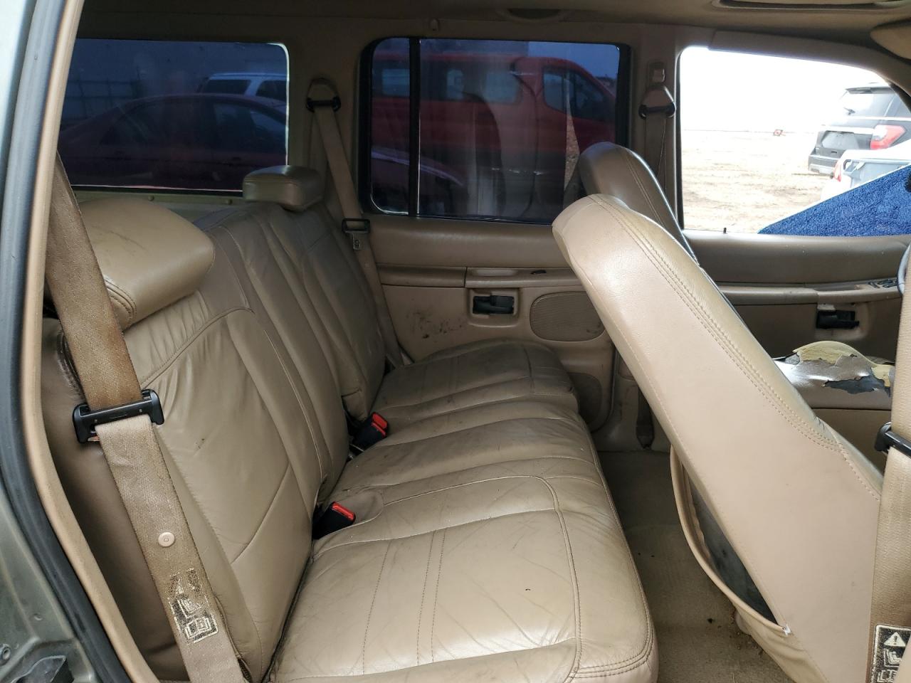 2000 Mercury Mountaineer VIN: 4M2ZU86P2YUJ37499 Lot: 68337524