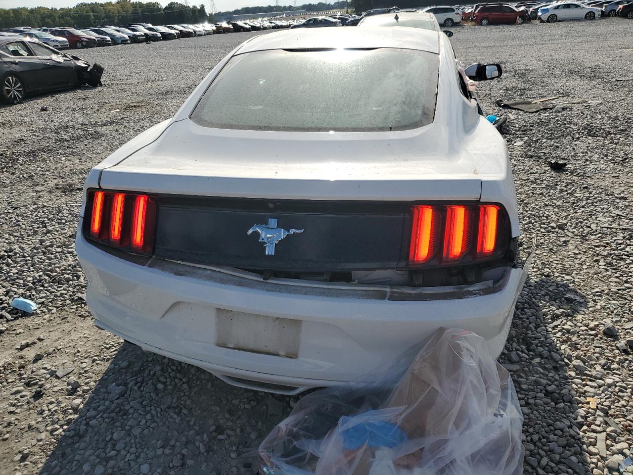 1FA6P8AM8G5218759 2016 Ford Mustang