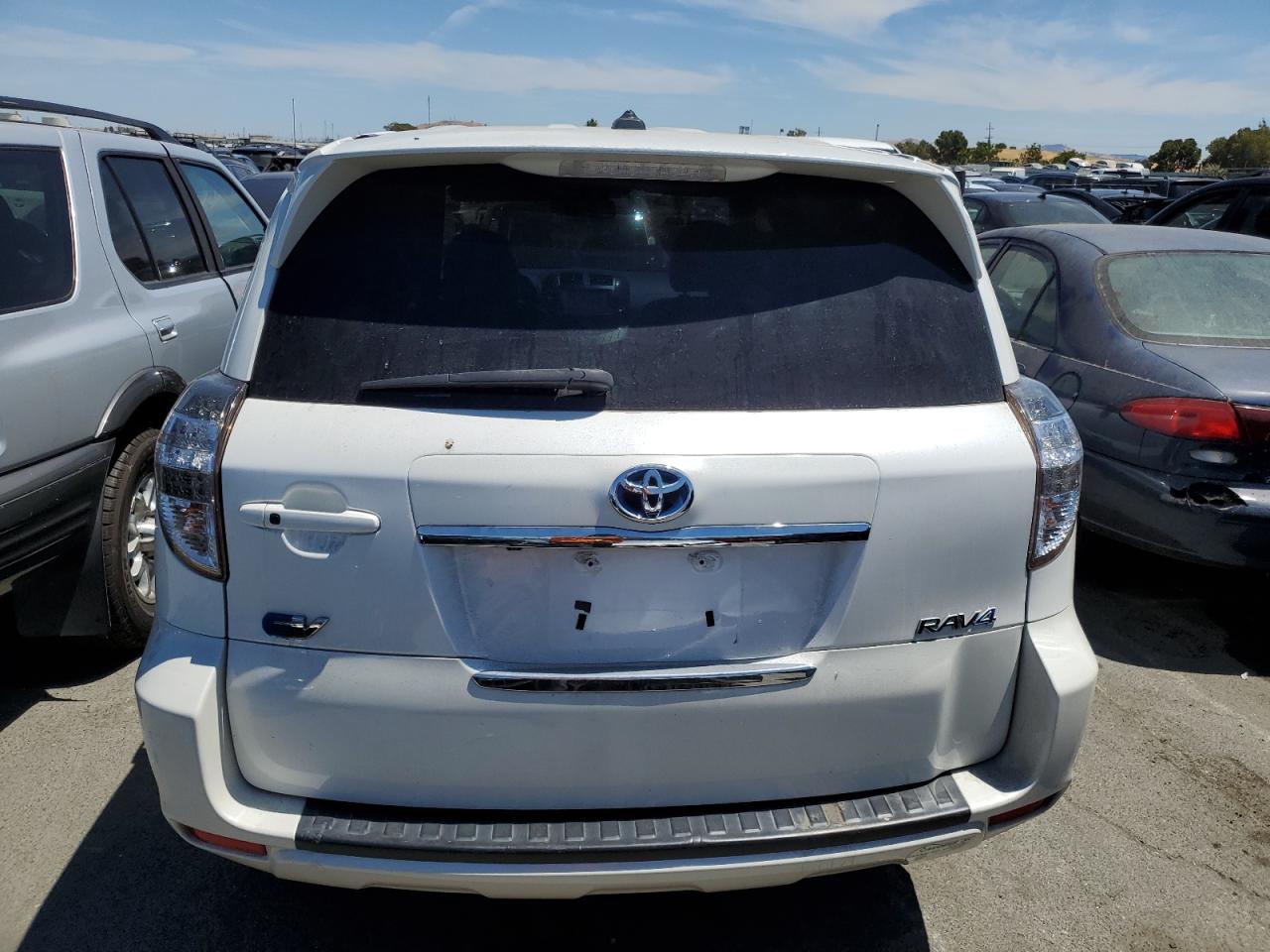 2T3YL4DV2DW001739 2013 Toyota Rav4 Ev