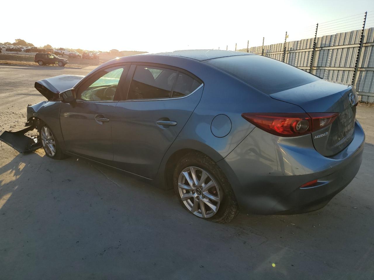 JM1BM1U74G1314636 2016 MAZDA 3 - Image 2