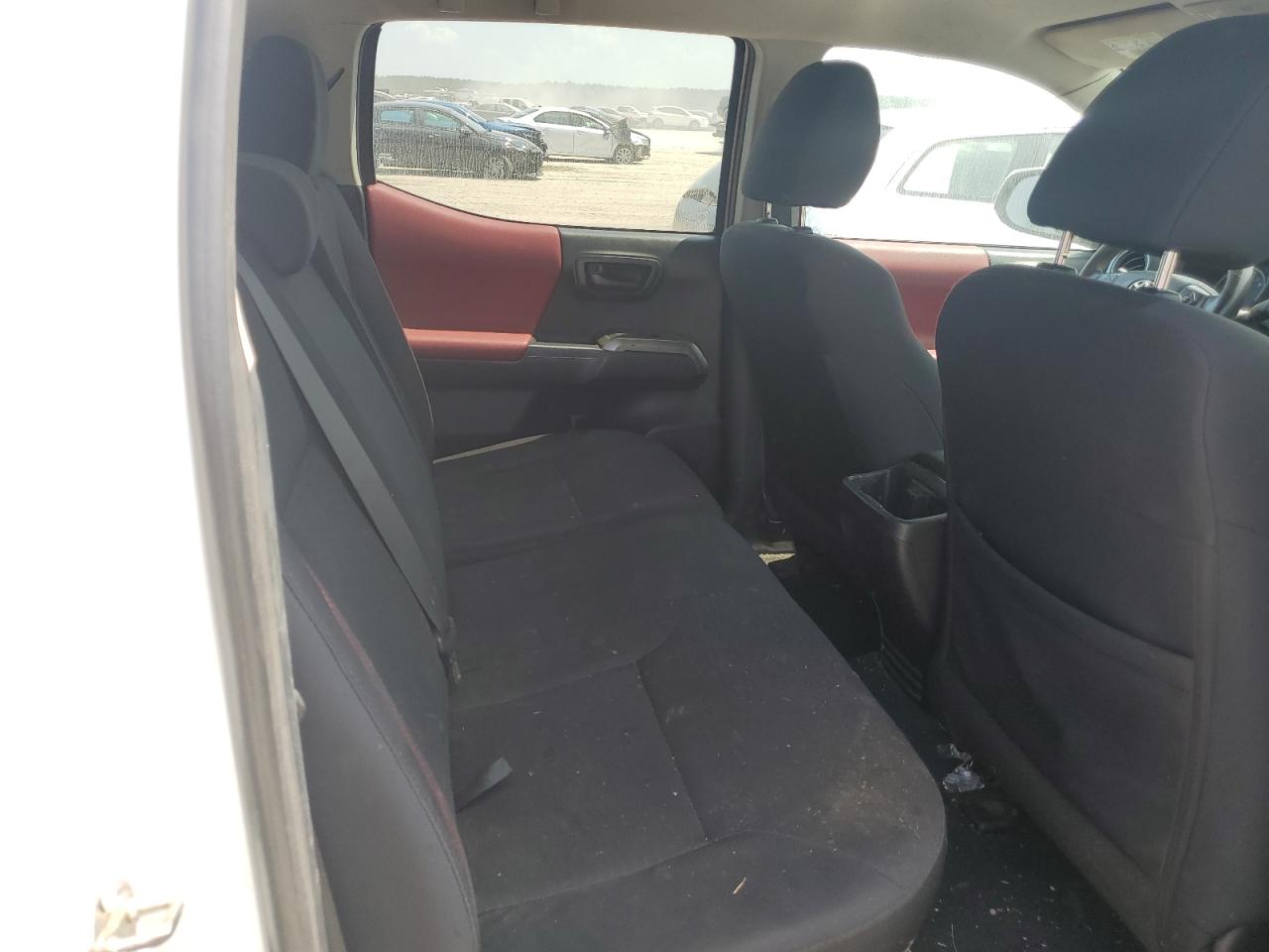 2016 Toyota Tacoma Double Cab VIN: 5TFBZ5DN0GX001233 Lot: 63180354