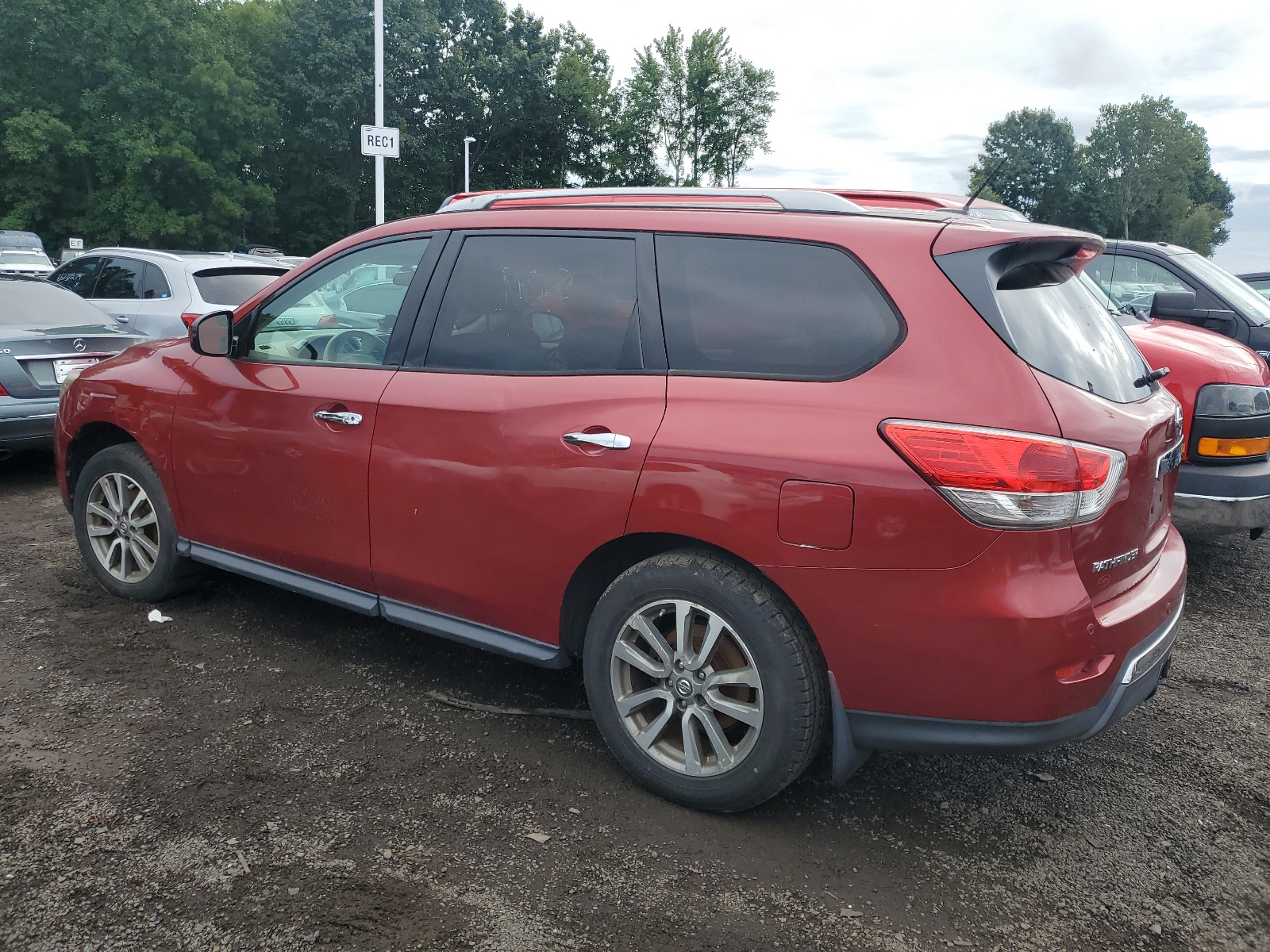 2014 Nissan Pathfinder S vin: 5N1AR2MM7EC633602