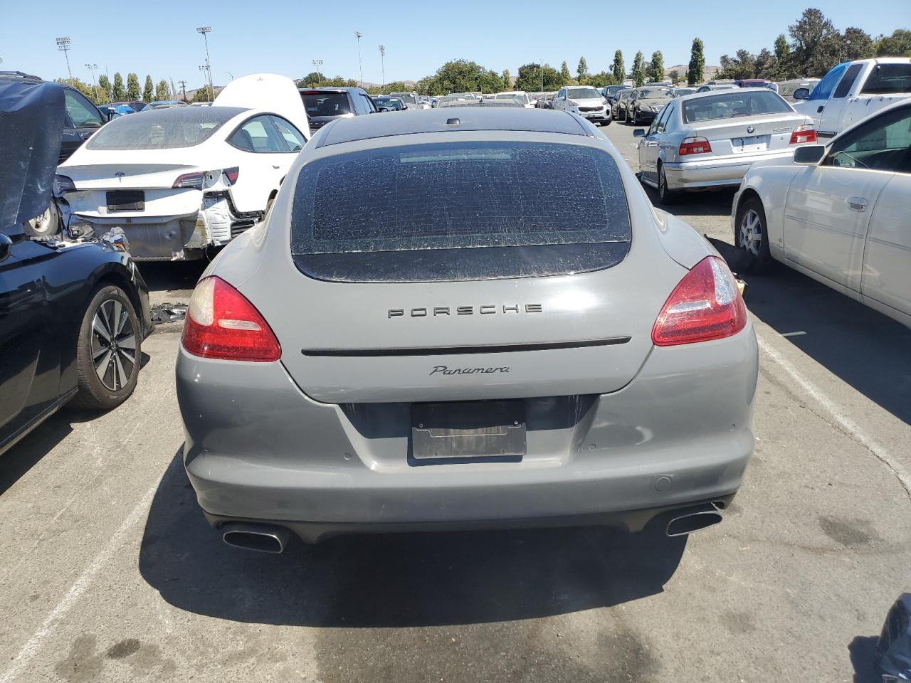 2011 Porsche Panamera 2 VIN: WP0AA2A73BL010595 Lot: 68358184