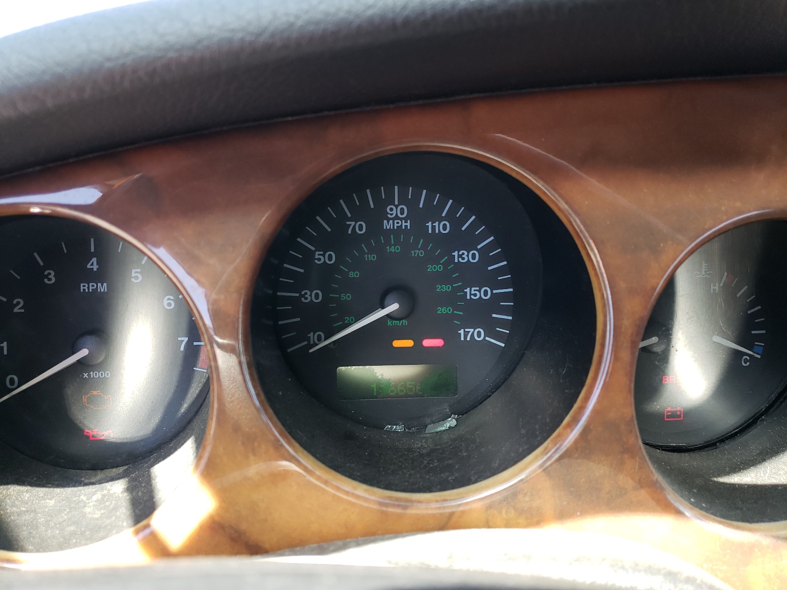 SAJDA42C31NA17381 2001 Jaguar Xk8