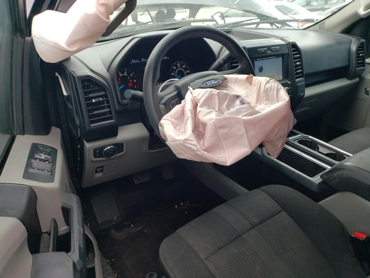 1FTEW1EP9HKC33004 2017 Ford F150 Supercrew