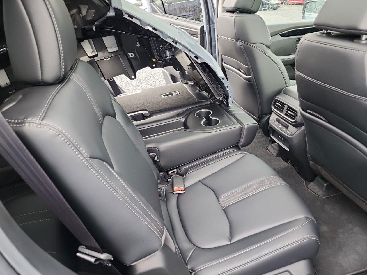 5FNYG1H78SB003352 2025 Honda Pilot Touring