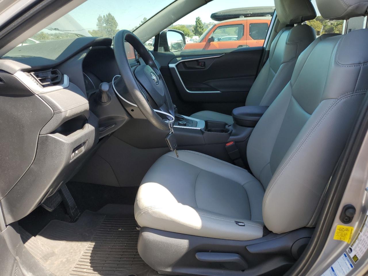 2021 Toyota Rav4 Le VIN: 4T3MWRFV8MU038231 Lot: 66091784