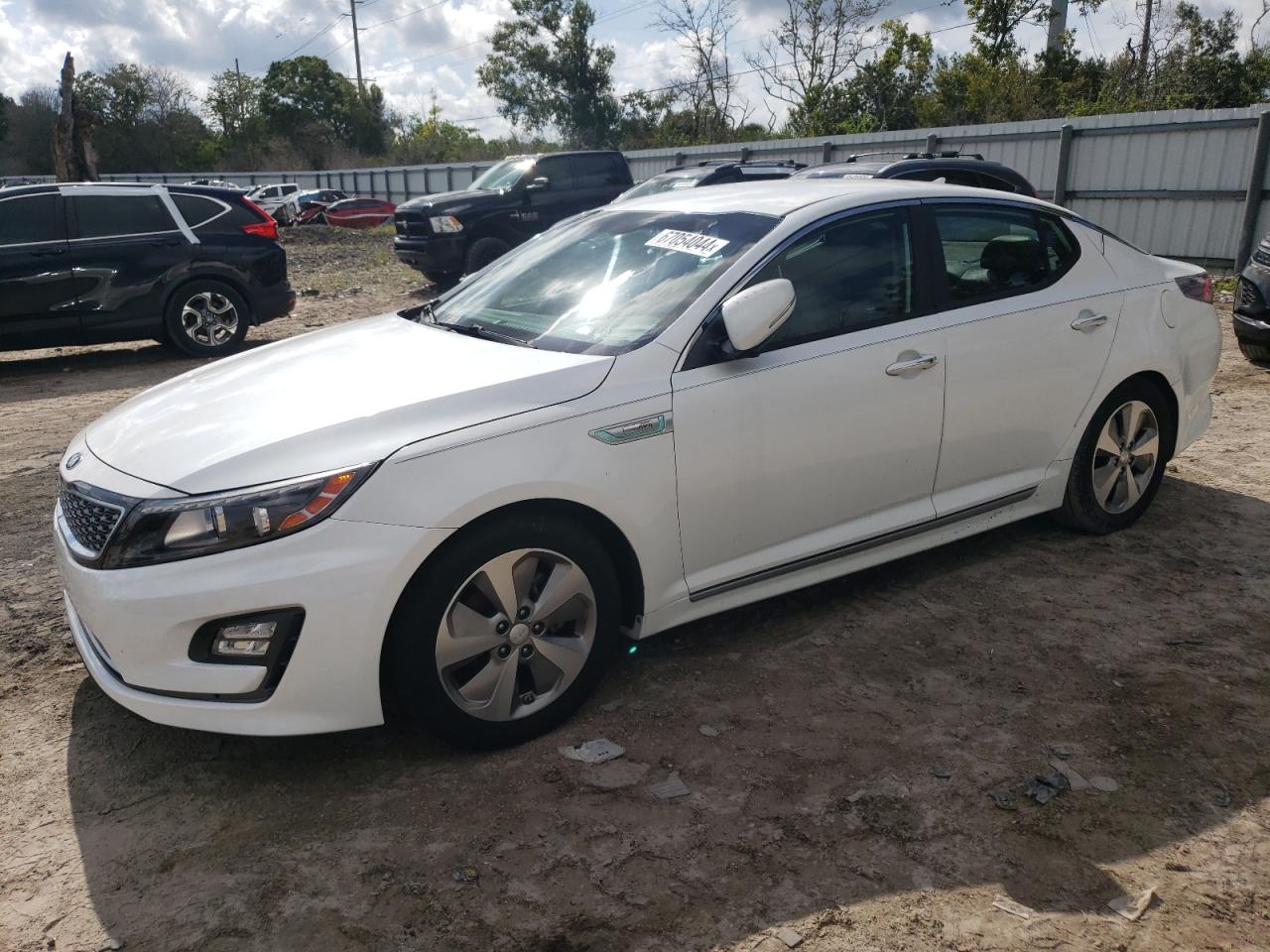 KNAGN4AD1G5094120 2016 KIA OPTIMA - Image 1