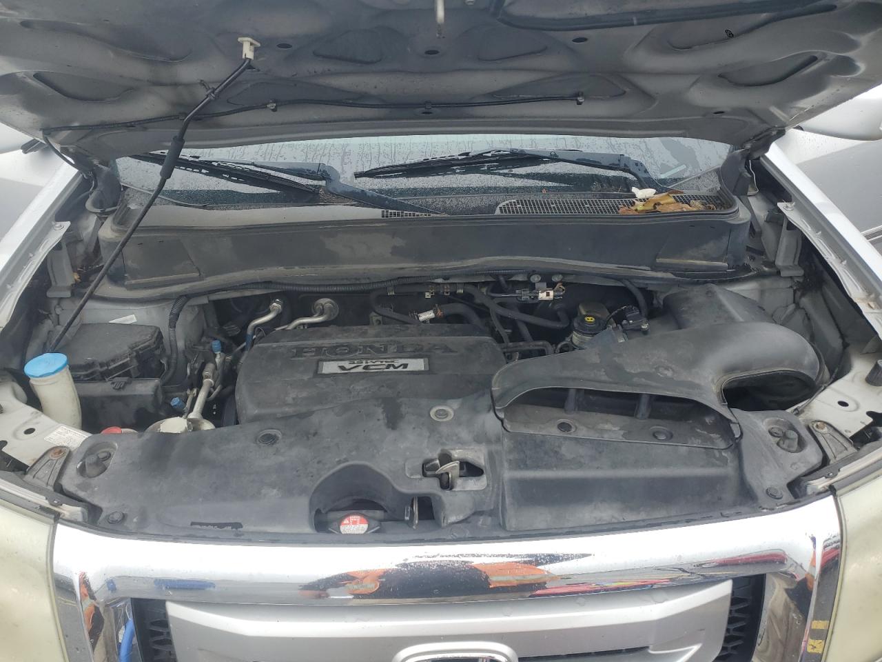 2010 Honda Pilot Touring VIN: 5FNYF4H92AB008275 Lot: 66695314