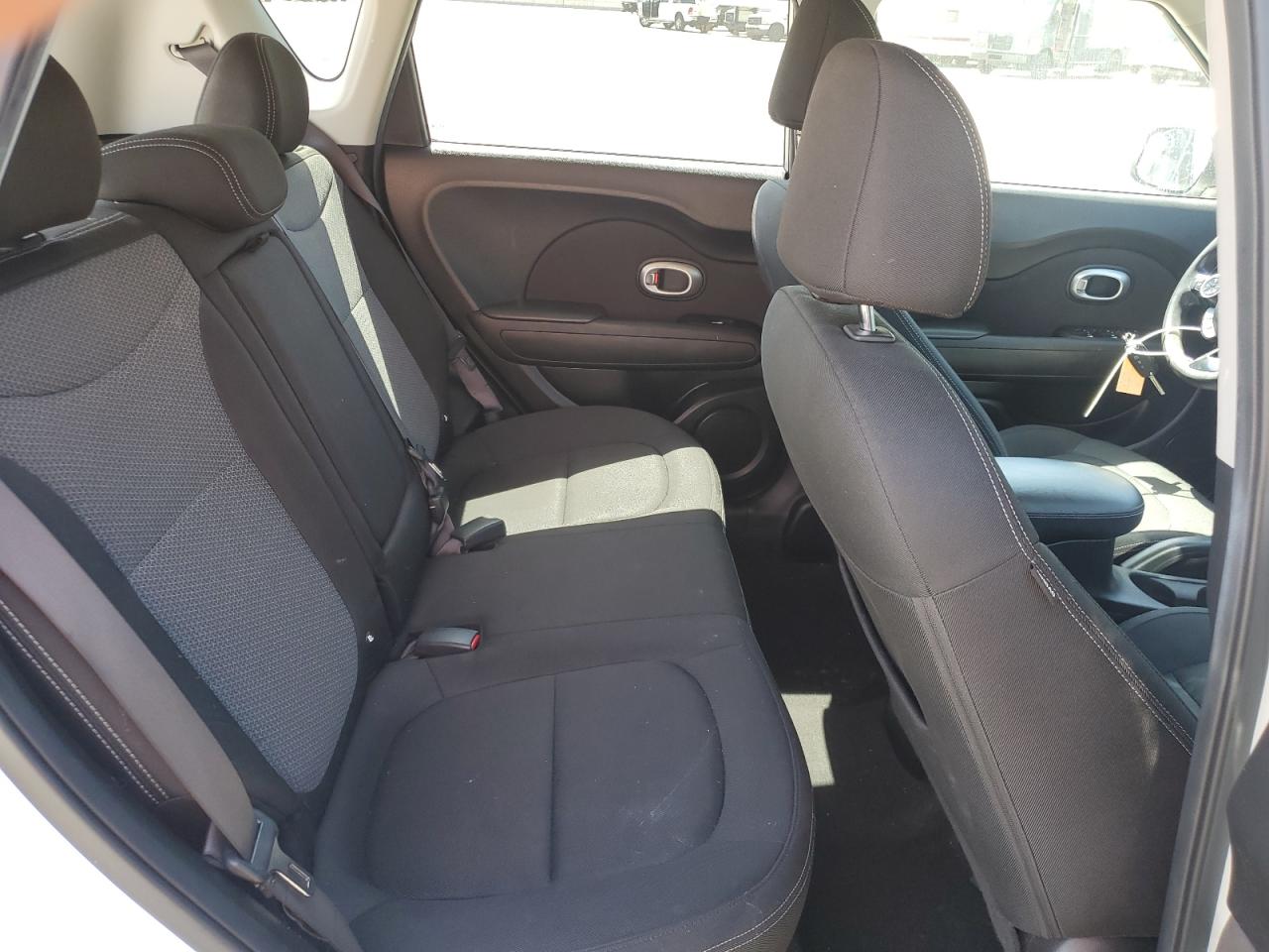 2018 Kia Soul + VIN: KNDJP3A56J7551117 Lot: 66040824