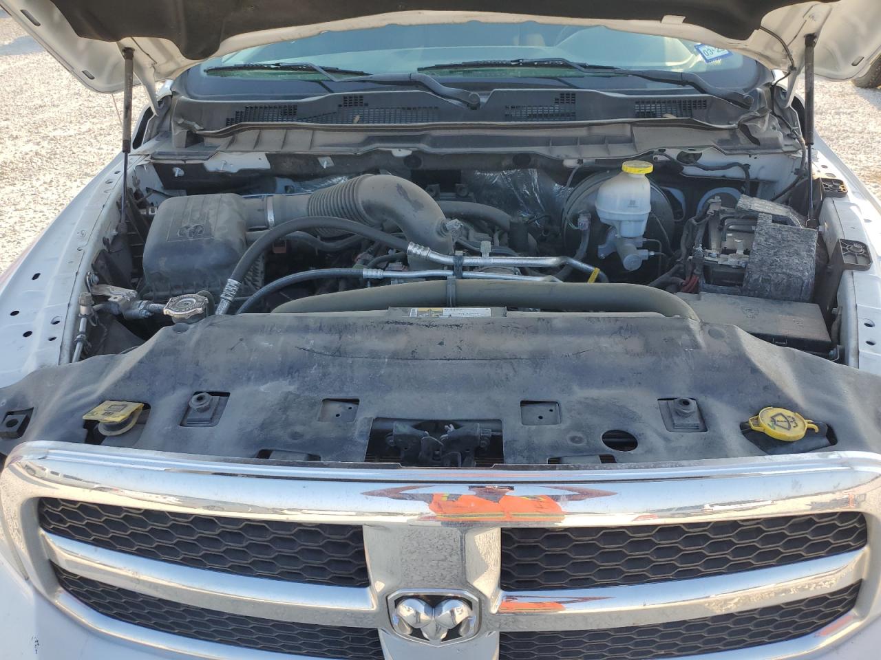 2020 Ram 1500 Classic Tradesman VIN: 3C6JR6DT2LG152046 Lot: 65217914