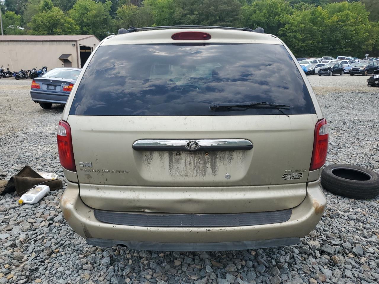 2005 Chrysler Town & Country Touring VIN: 2C4GP54L95R240740 Lot: 65997754