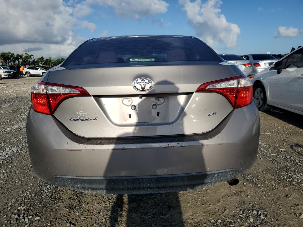 2T1BURHE3FC465288 2015 Toyota Corolla L