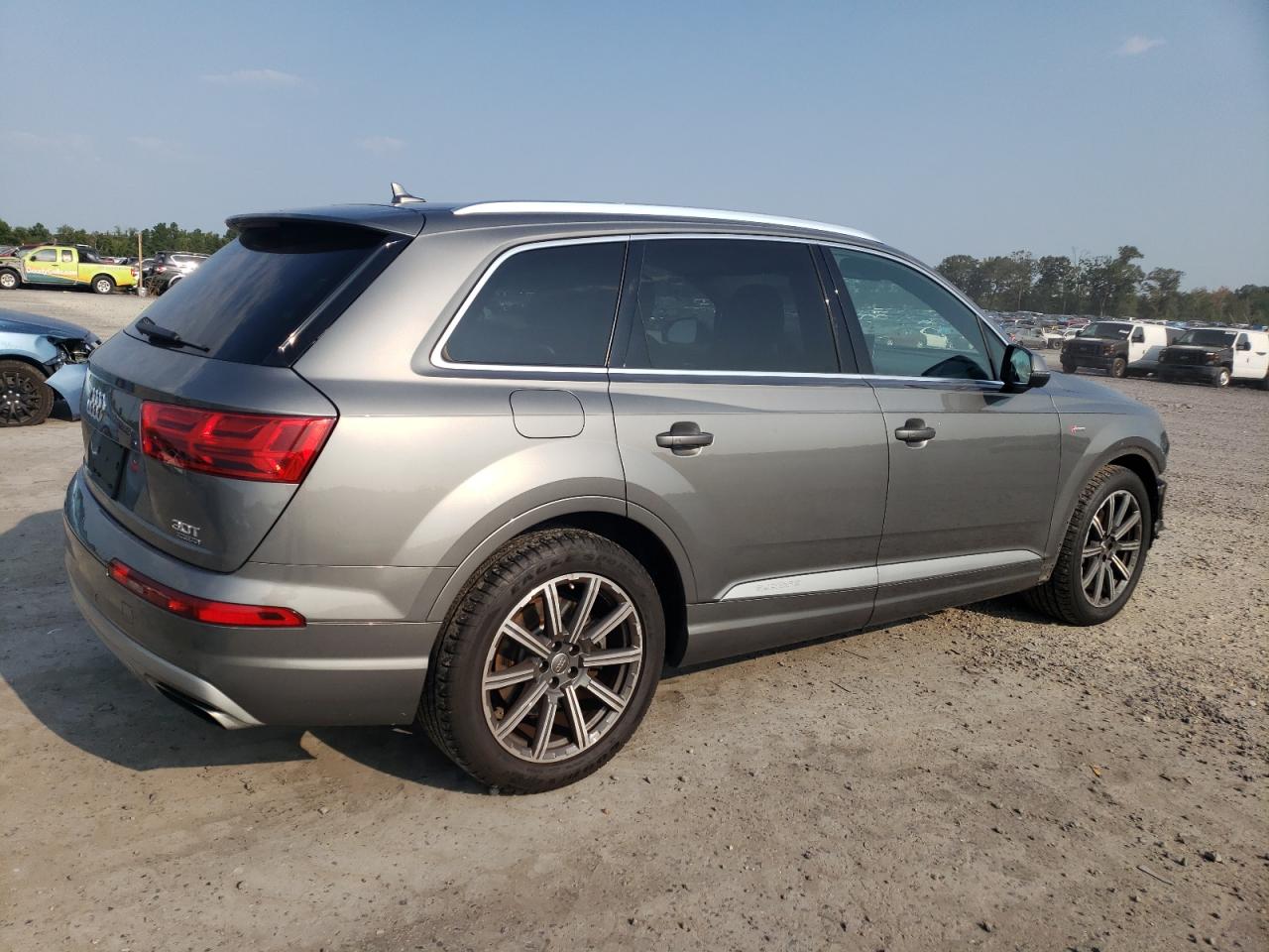 VIN WA1VAAF70HD026657 2017 AUDI Q7 no.3