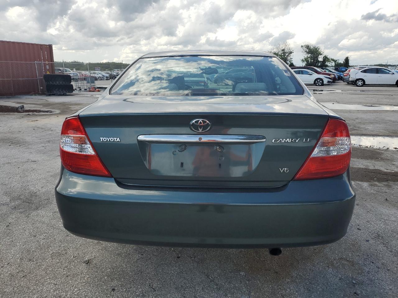 2003 Toyota Camry Le VIN: 4T1BF32K73U046926 Lot: 68822124