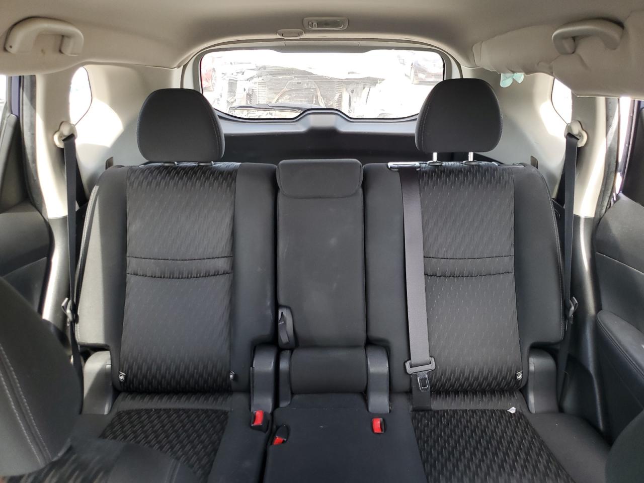 2018 Nissan Rogue S VIN: KNMAT2MV2JP525485 Lot: 65795684