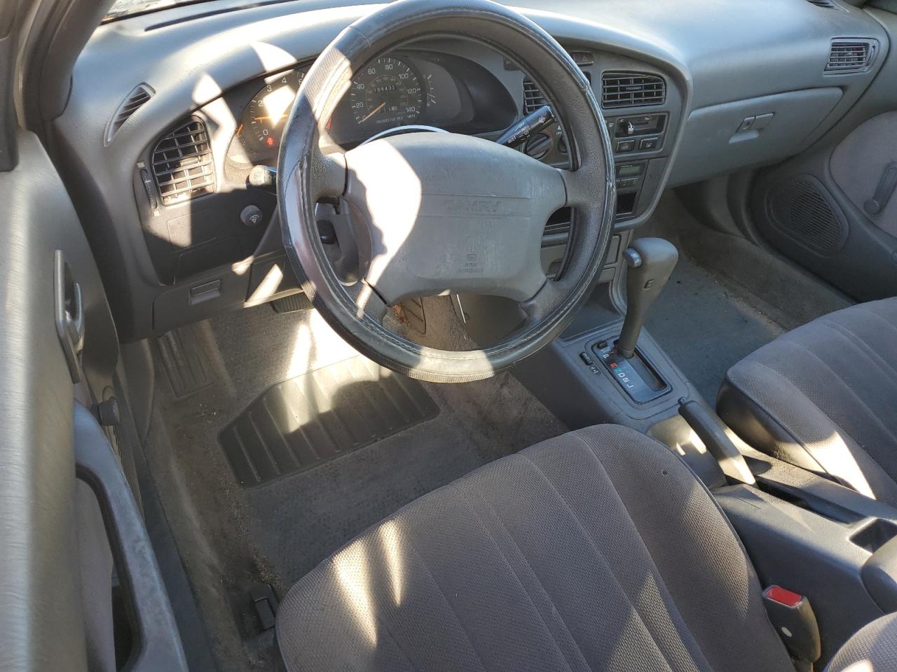 1992 Toyota Camry Dlx VIN: 4T1SK11EXNU062374 Lot: 66977214