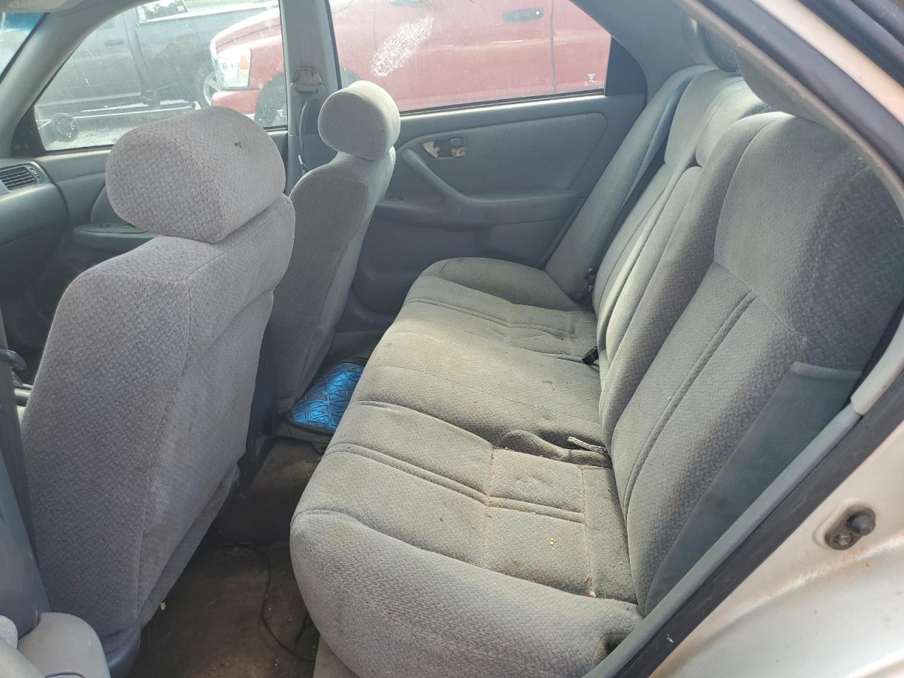 2000 Toyota Camry Ce VIN: 4T1BG22K1YU695622 Lot: 68388214