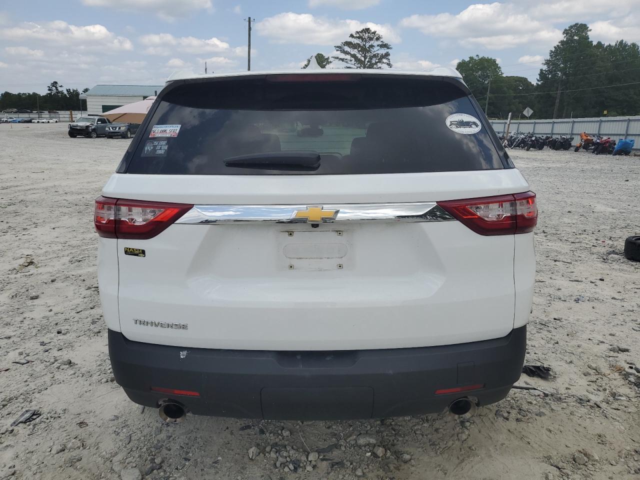 1GNERFKW2JJ194310 2018 Chevrolet Traverse Ls