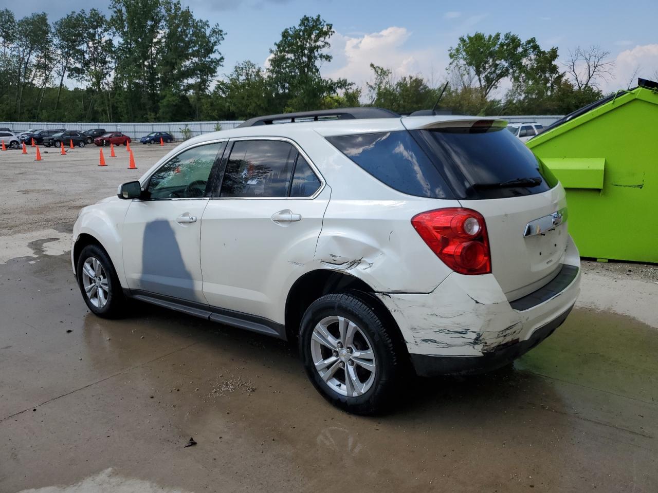 2015 Chevrolet Equinox - Image 2