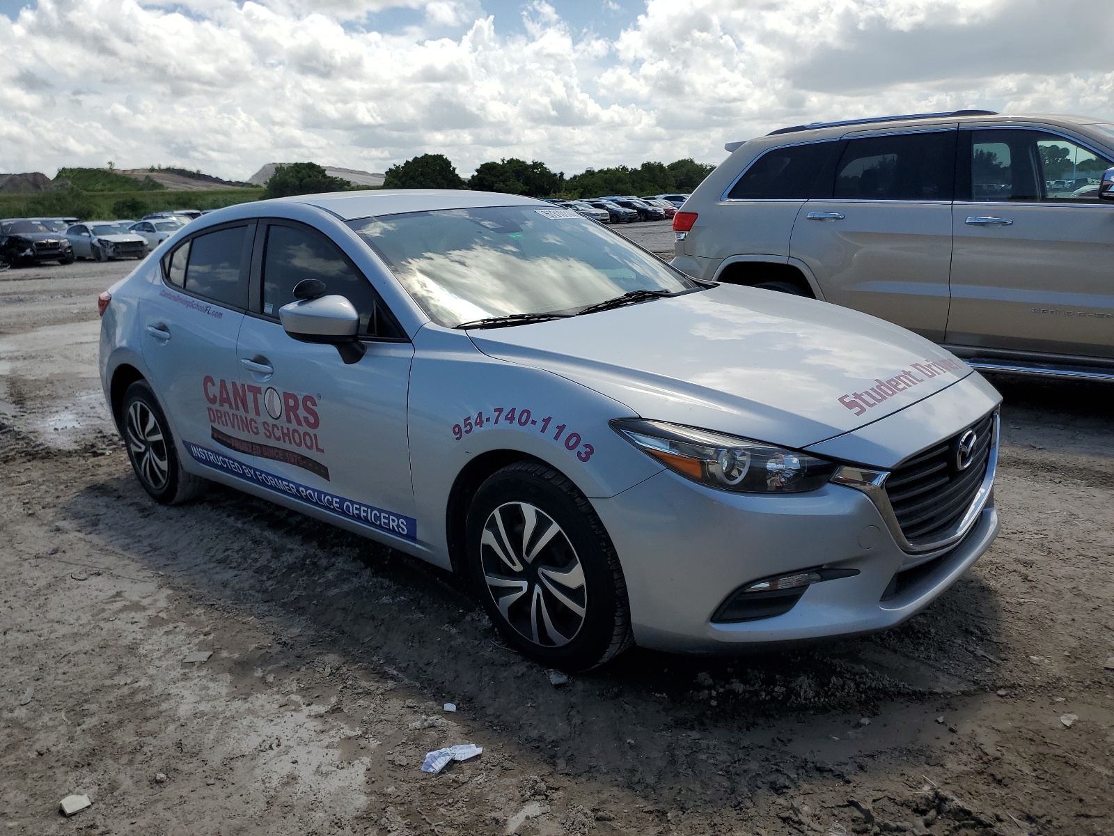 3MZBN1U73JM218033 2018 Mazda 3 Sport