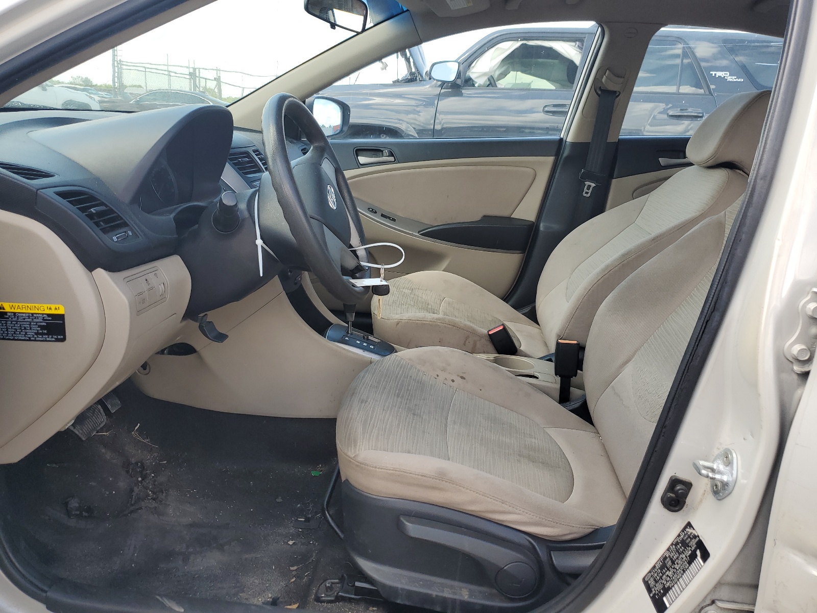 KMHCT4AE0HU205677 2017 Hyundai Accent Se