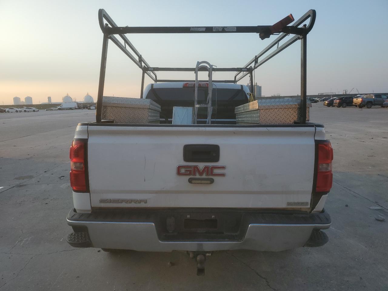 2015 GMC Sierra - Image 6