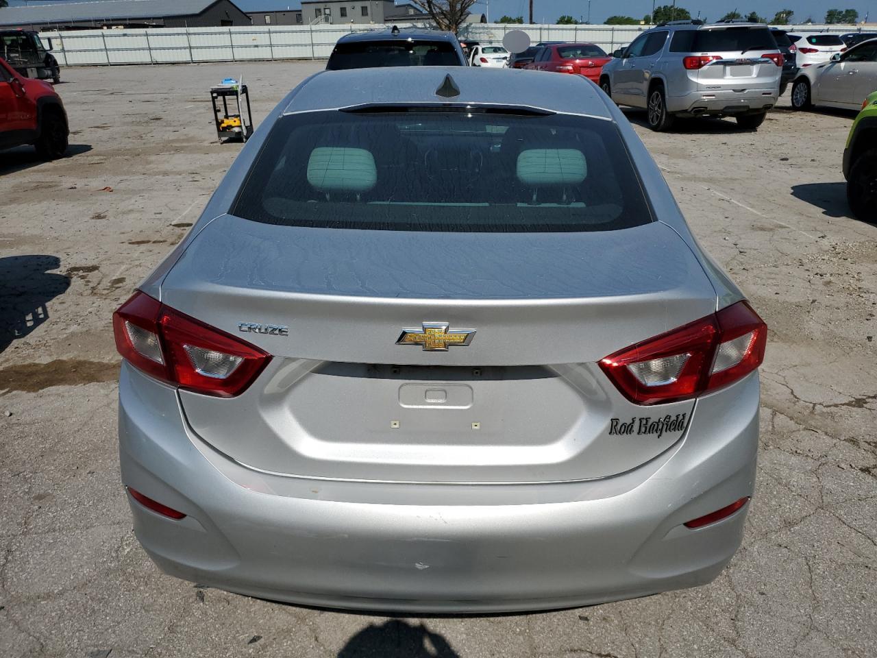 1G1BC5SM5K7133613 2019 Chevrolet Cruze Ls