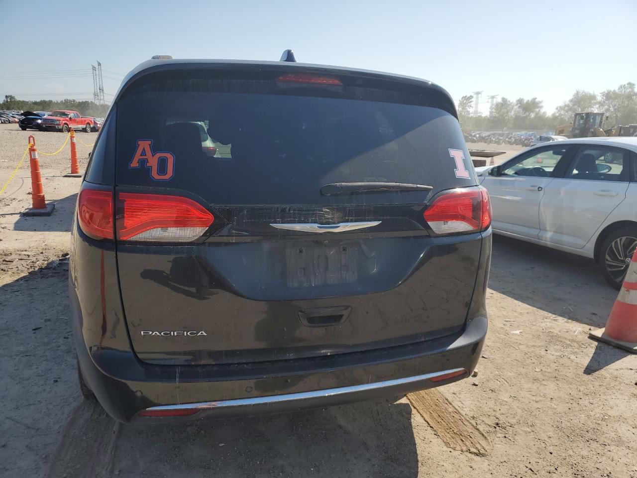 2C4RC1BG5HR820851 2017 Chrysler Pacifica Touring L