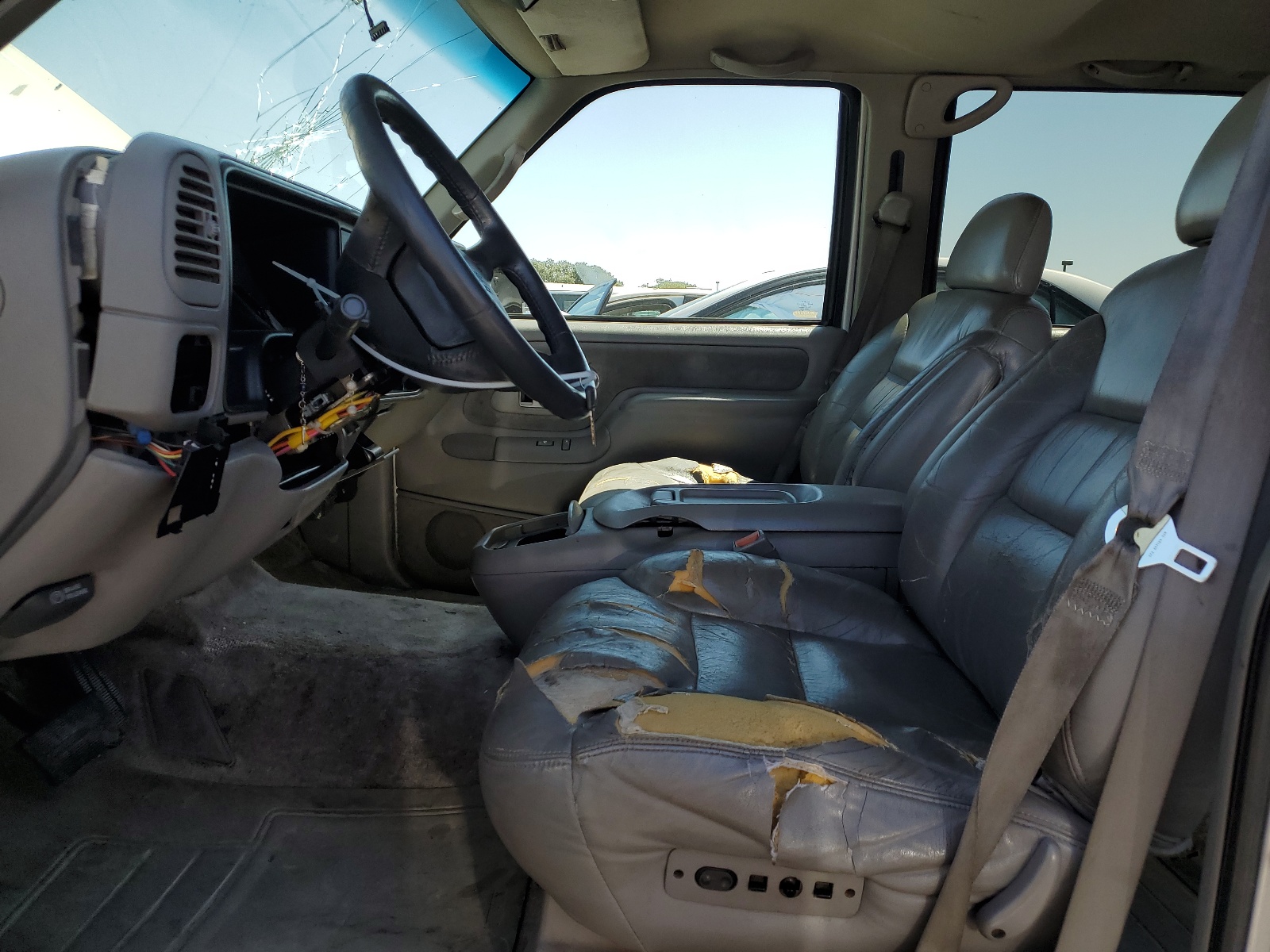 1GKEC16R1VJ728666 1997 GMC Suburban C1500