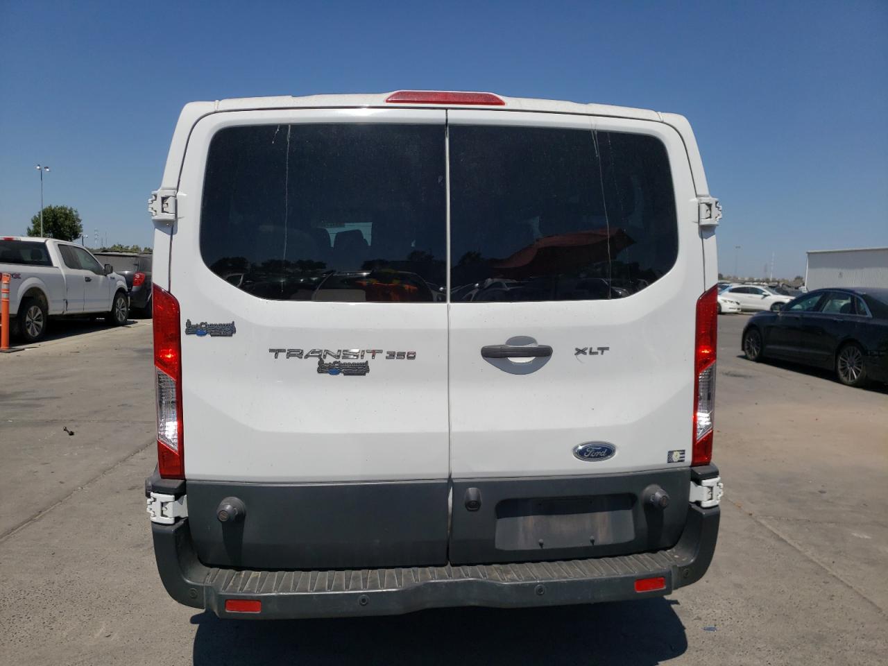 1FBZX2YM1FKB01569 2015 Ford Transit T-350