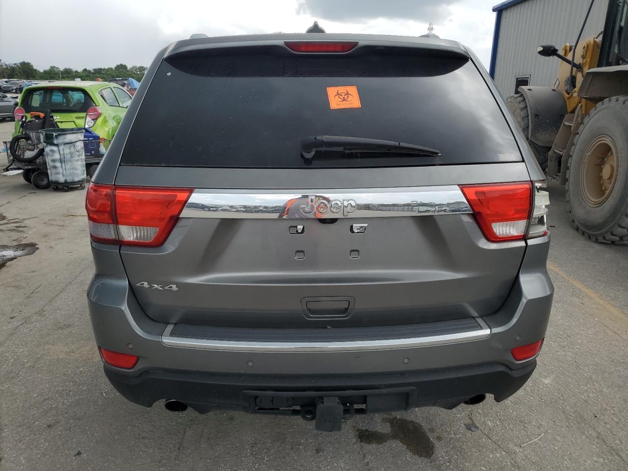 2011 Jeep Grand Cherokee - Image 6