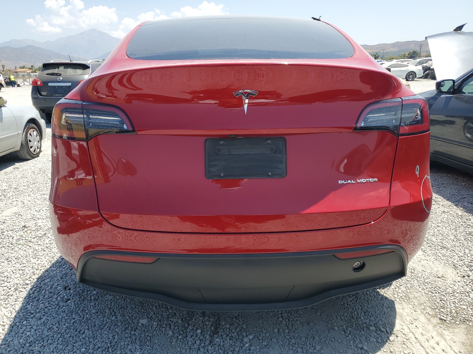 7SAYGDEE8PA166711 2023 Tesla Model Y