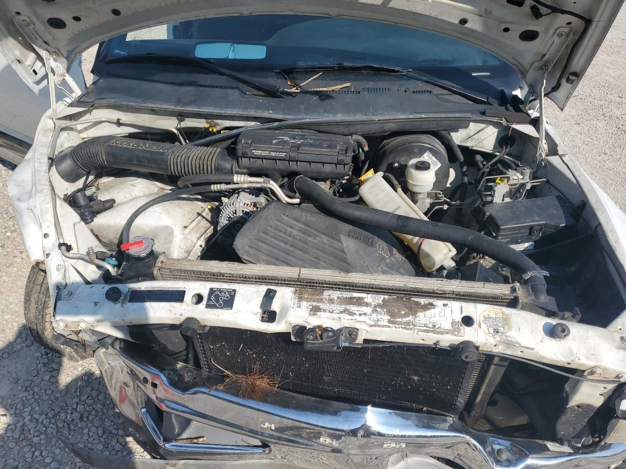 2000 Dodge Ram 1500 VIN: 3B7HC13Y5YG105724 Lot: 68917914