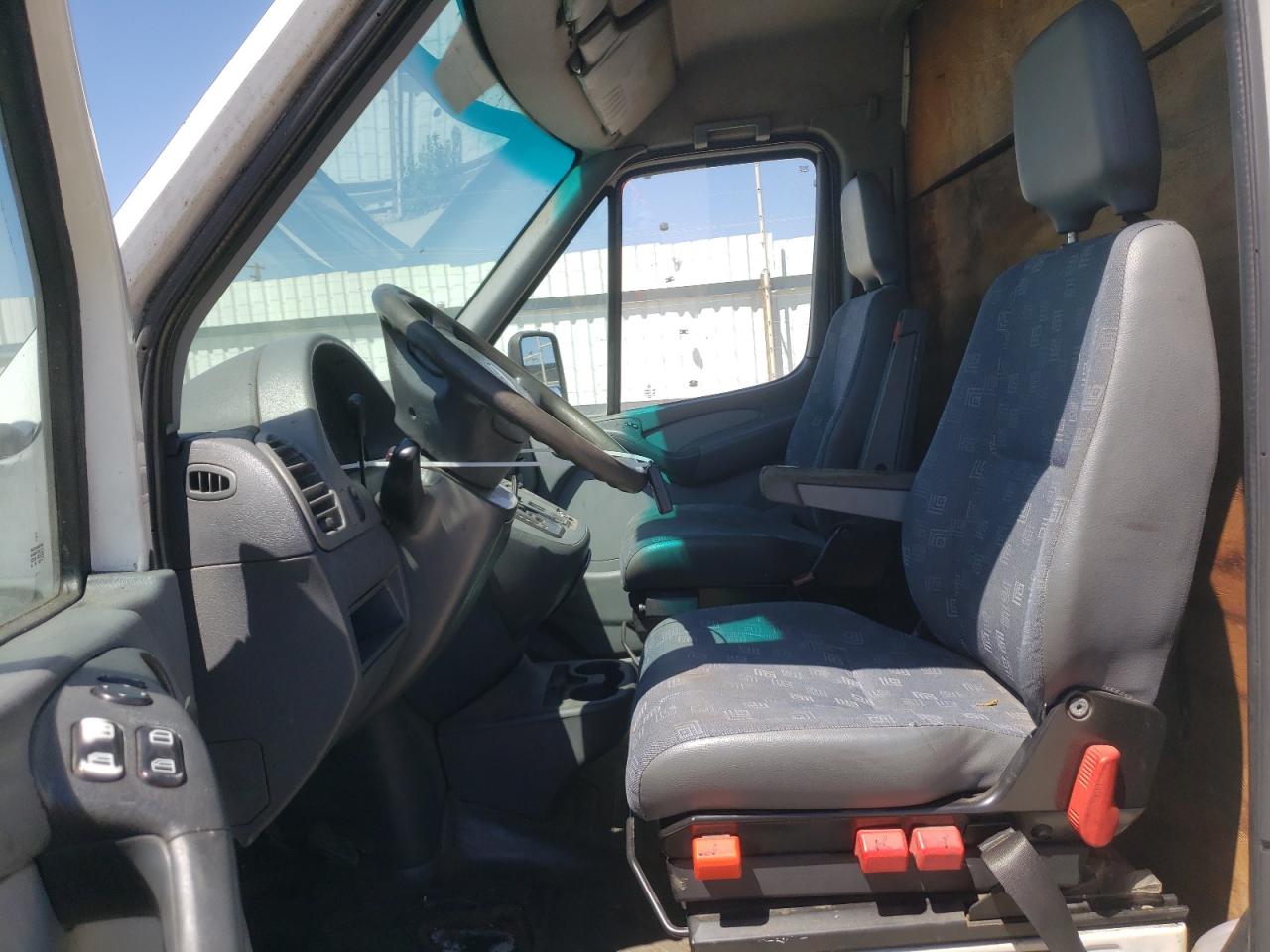 2005 Dodge Sprinter 3500 VIN: WD0PD444655797816 Lot: 68691904