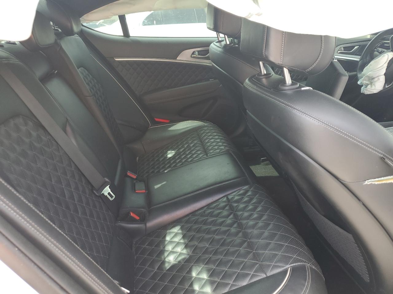2019 Genesis G70 - Image 10