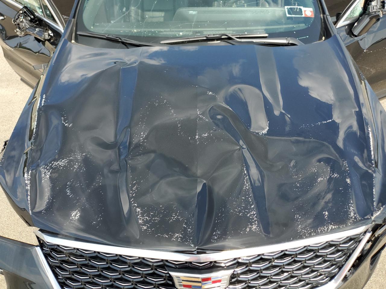 2024 Cadillac Xt4 Premium Luxury VIN: 1GYFZDR49RF112460 Lot: 67183524